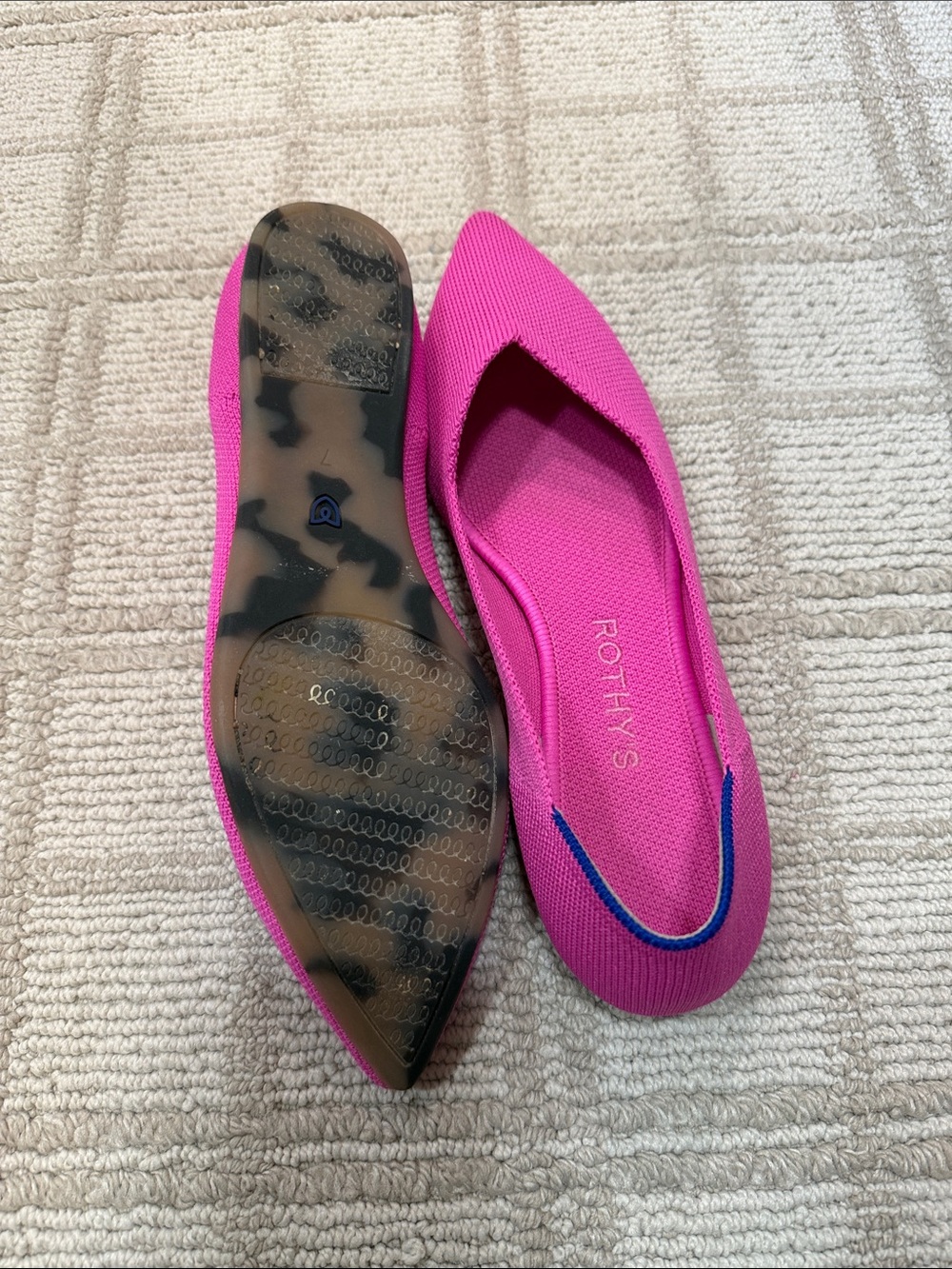 Rothy's Bright Pink Pointed-Toe Knit Flats with Navy Heel Trim - Picture 2 of 3